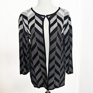 Kasper Medium Black White Gray Chevron Open Cardigan